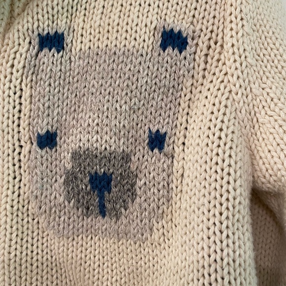 Gap boys sweater great for photo shoots - Picture 4 of 7